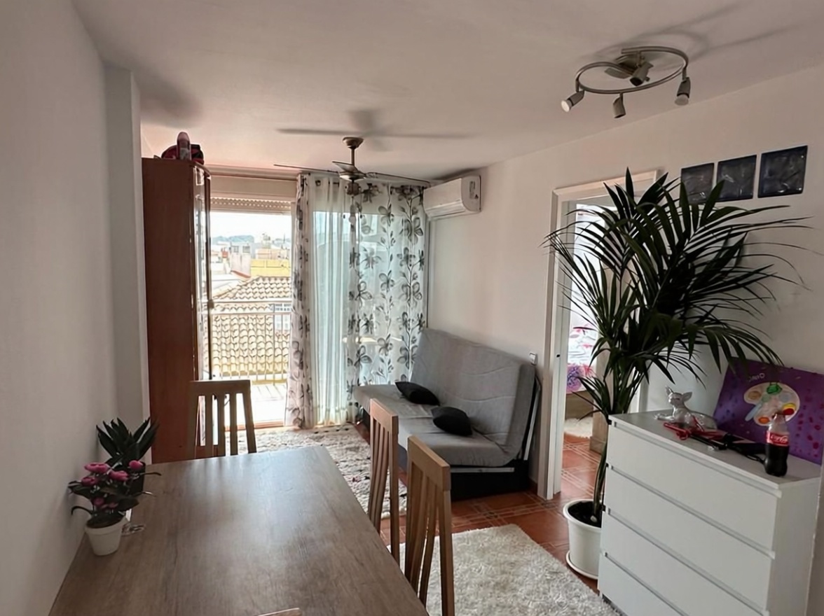 Квартира на продажу на первой линии пляжа в Calella — Гостиная