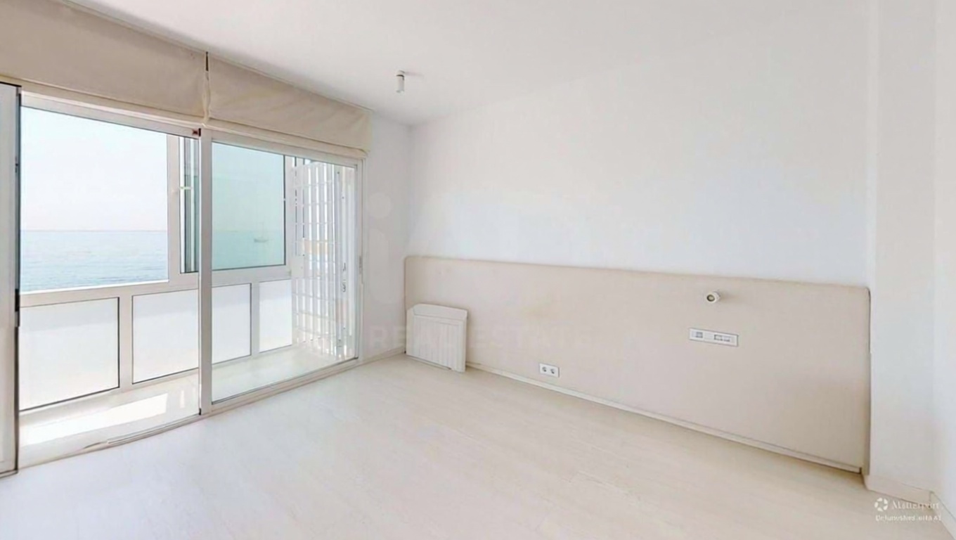 Квартира на продажу на первой линии пляжа в Barcelona — Спальня