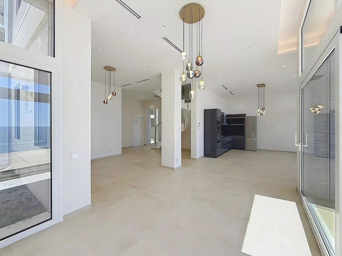 Шале на продажу с прямым выходом на пляж в Arenys de Mar — Кухня
