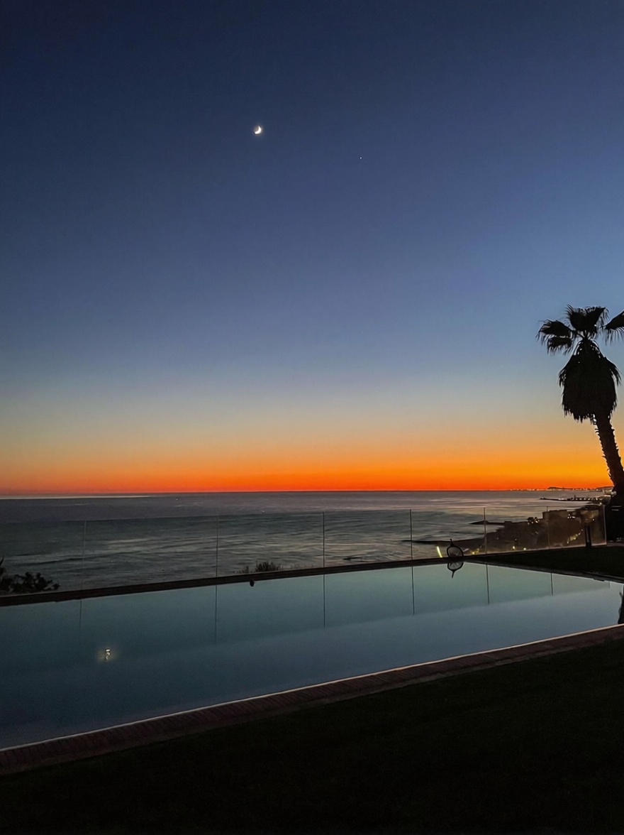 Chalet for sale with direct beach access in Arenys de Mar