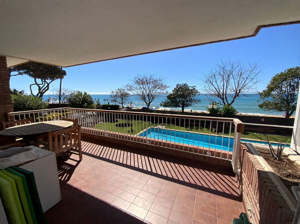 Appartement à vendre pieds dans l'eau à Sant Vicenç de Montalt