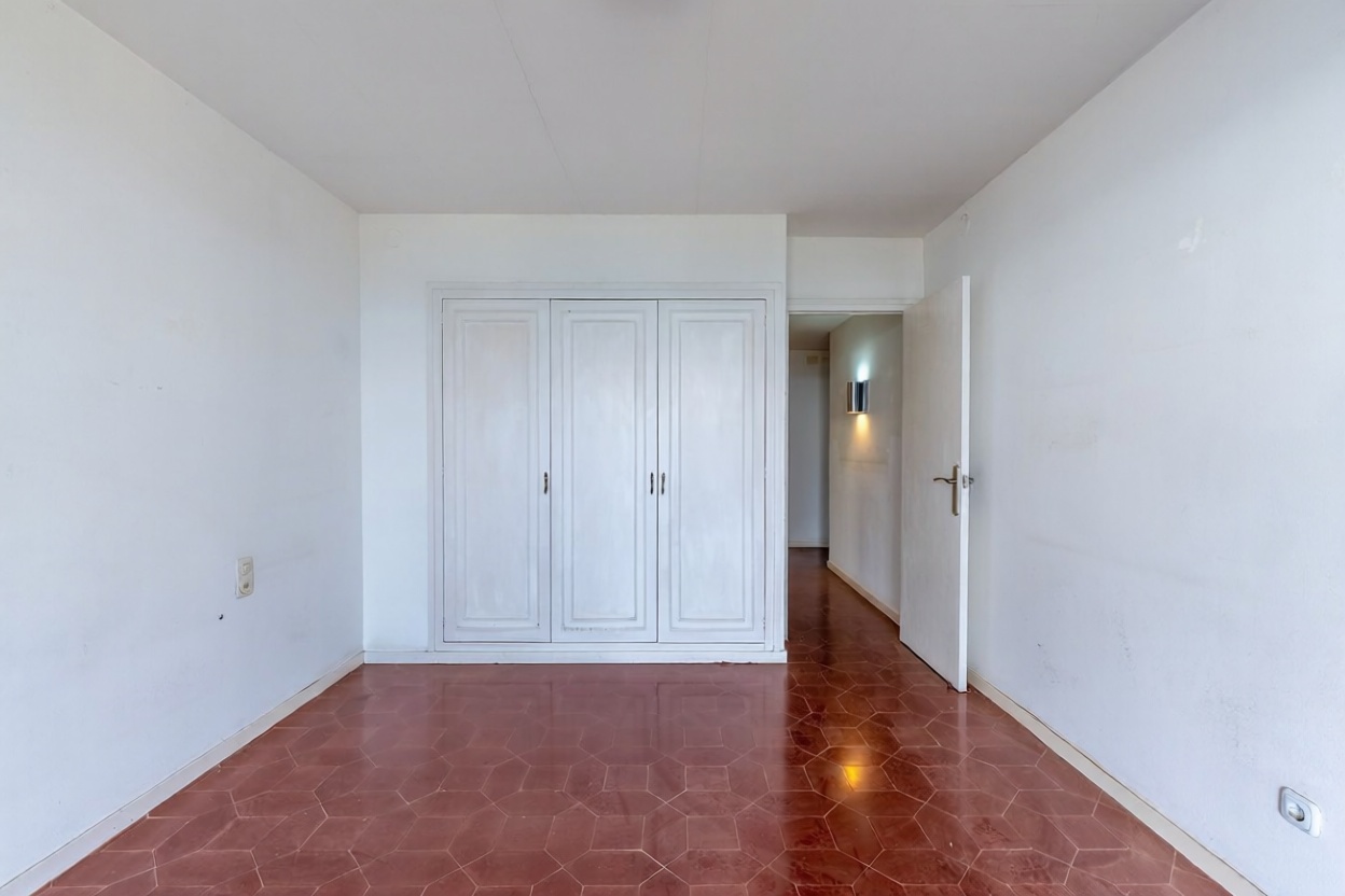 Wohnung zum Verkauf in direkter Strandlage in Sant Vicenç de Montalt — Küche