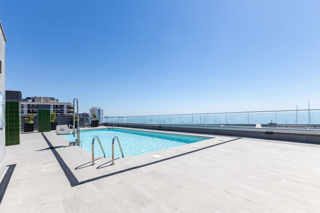 Apartamento à venda pé na areia em Badalona — Vista mar