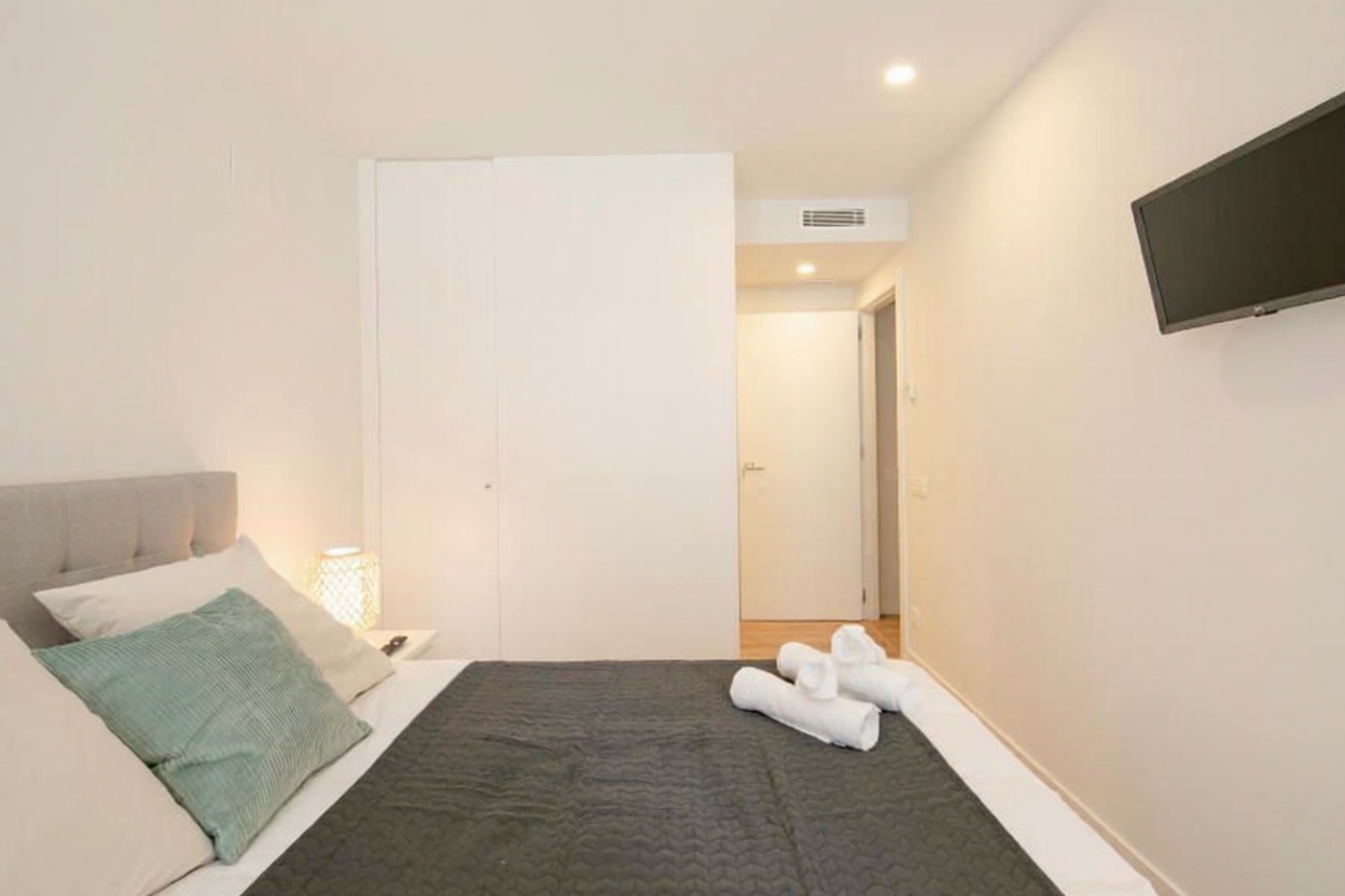 Apartamento à venda pé na areia em Badalona — Quarto
