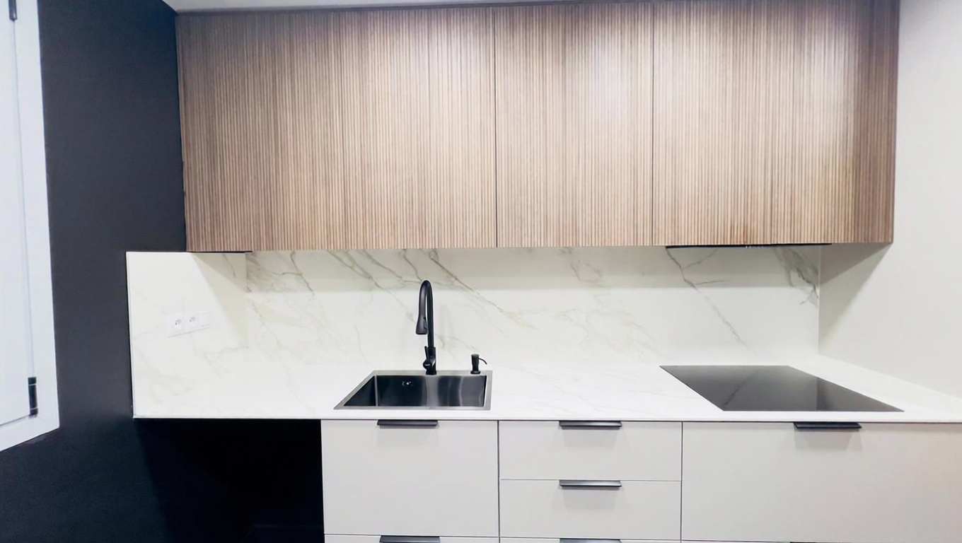 Apartamento à venda pé na areia em Badalona — Cozinha