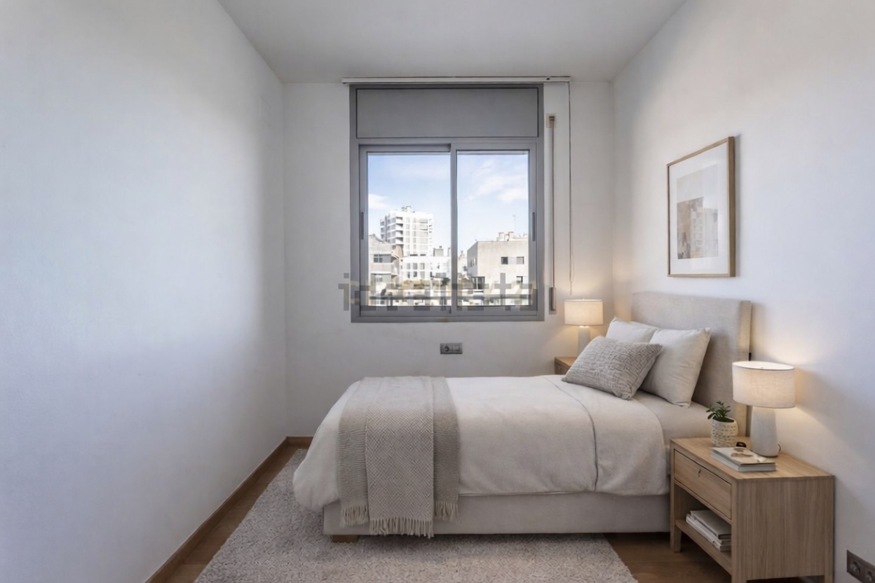 Apartamento à venda pé na areia em Badalona — Quarto