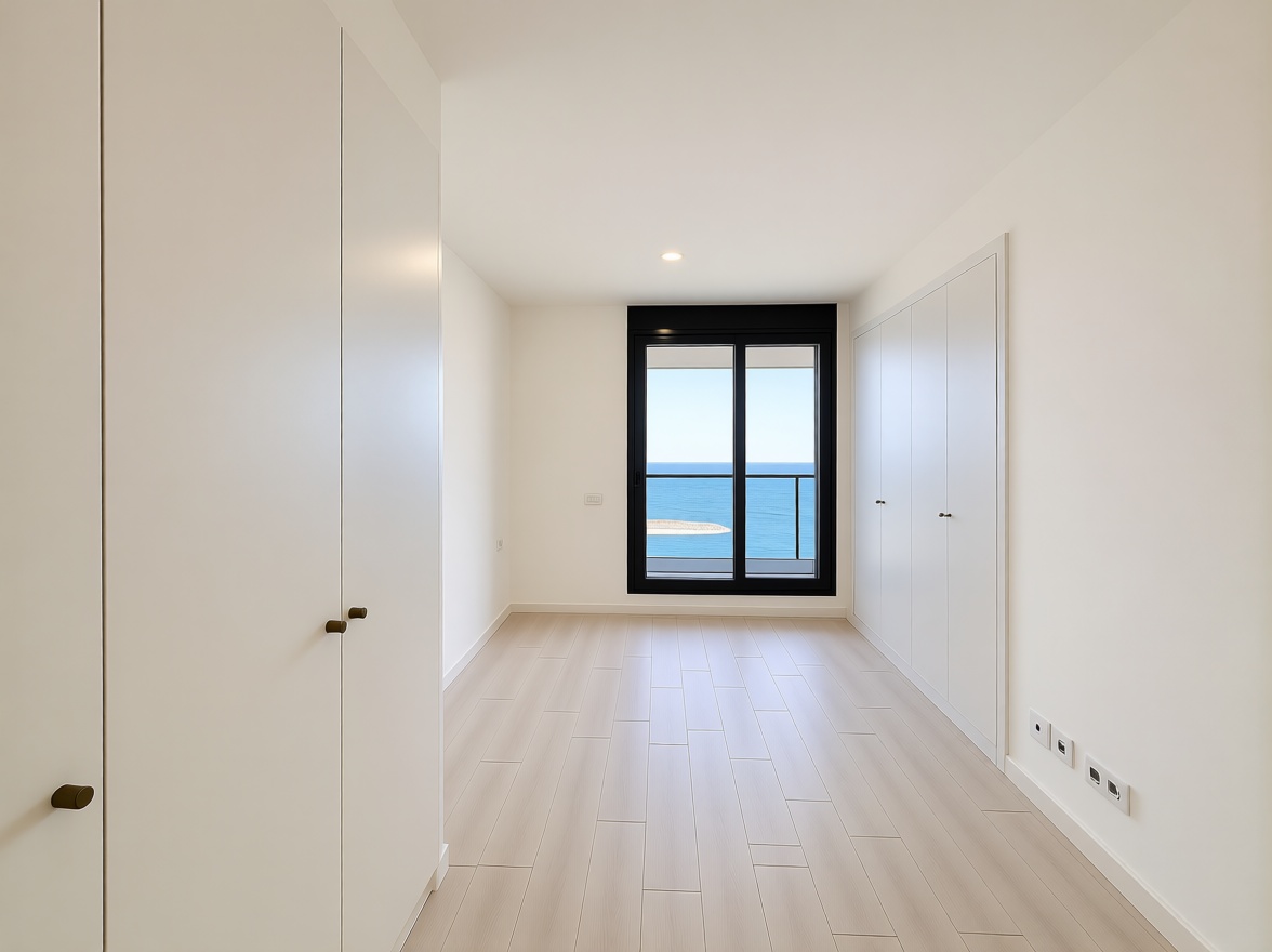Attic for sale seafront in Badalona — Bedroom