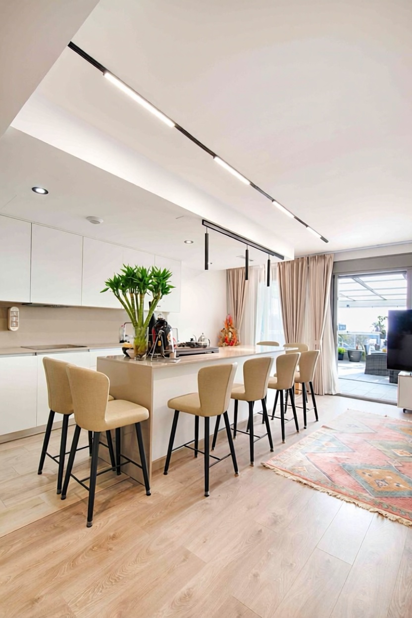Flat for sale frontline beach in Badalona — Kitchen