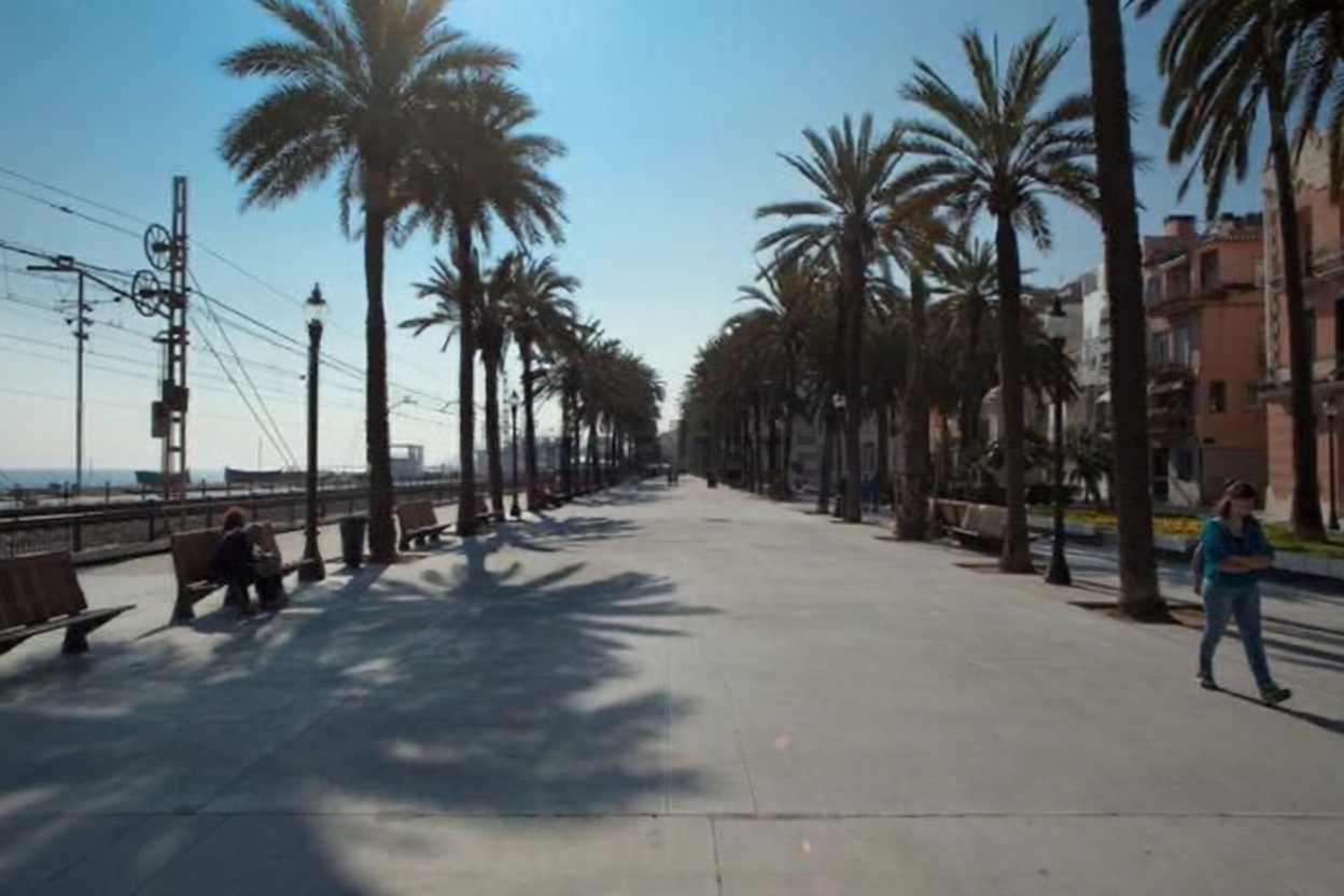Piso en venta en primera línea de playa en Badalona — Vista mar