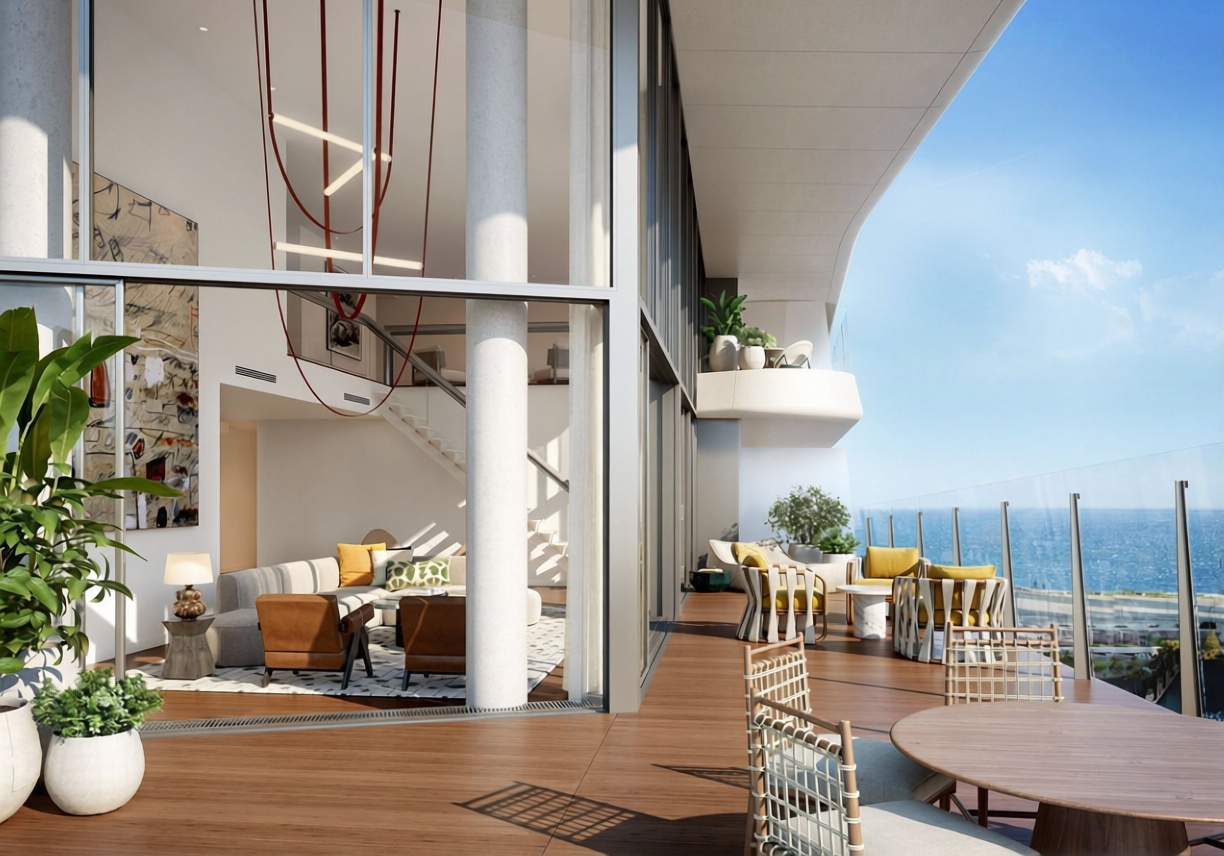 Duplex for sale frontline beach in Barcelona — Sea terrace