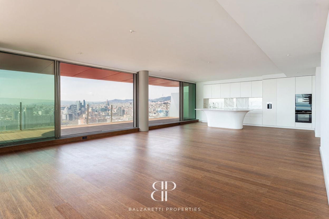 Duplex for sale frontline beach in Barcelona — Kitchen