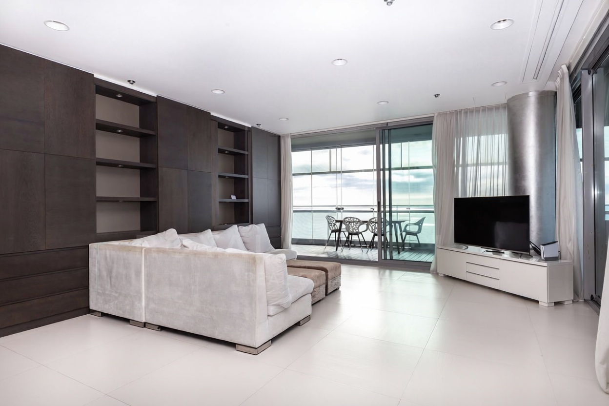 Dúplex en venta en primera línea de playa en Barcelona — Salón