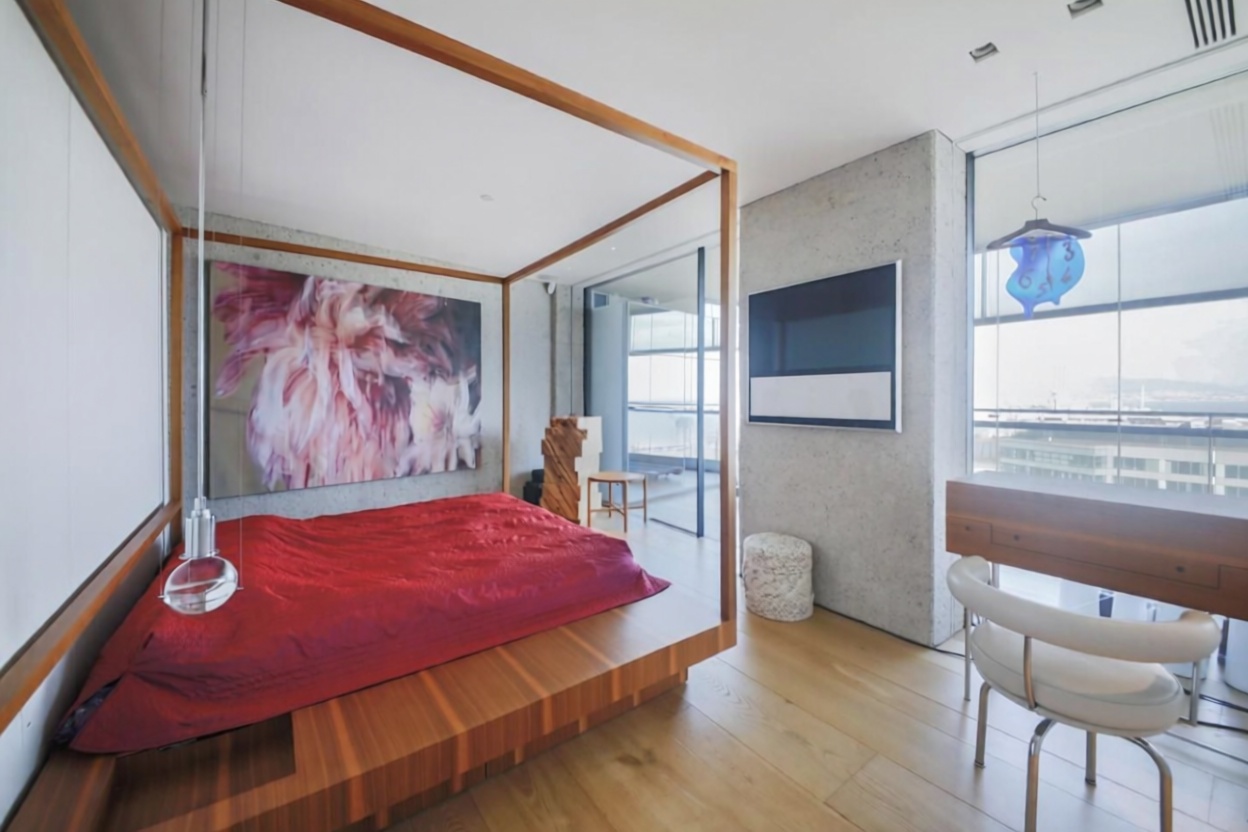 Flat for sale frontline beach in Barcelona — Bedroom