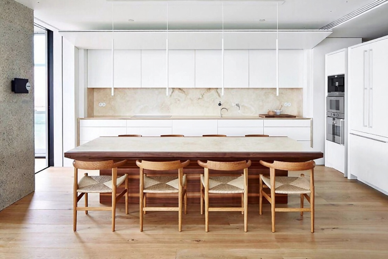 Flat for sale frontline beach in Barcelona — Kitchen