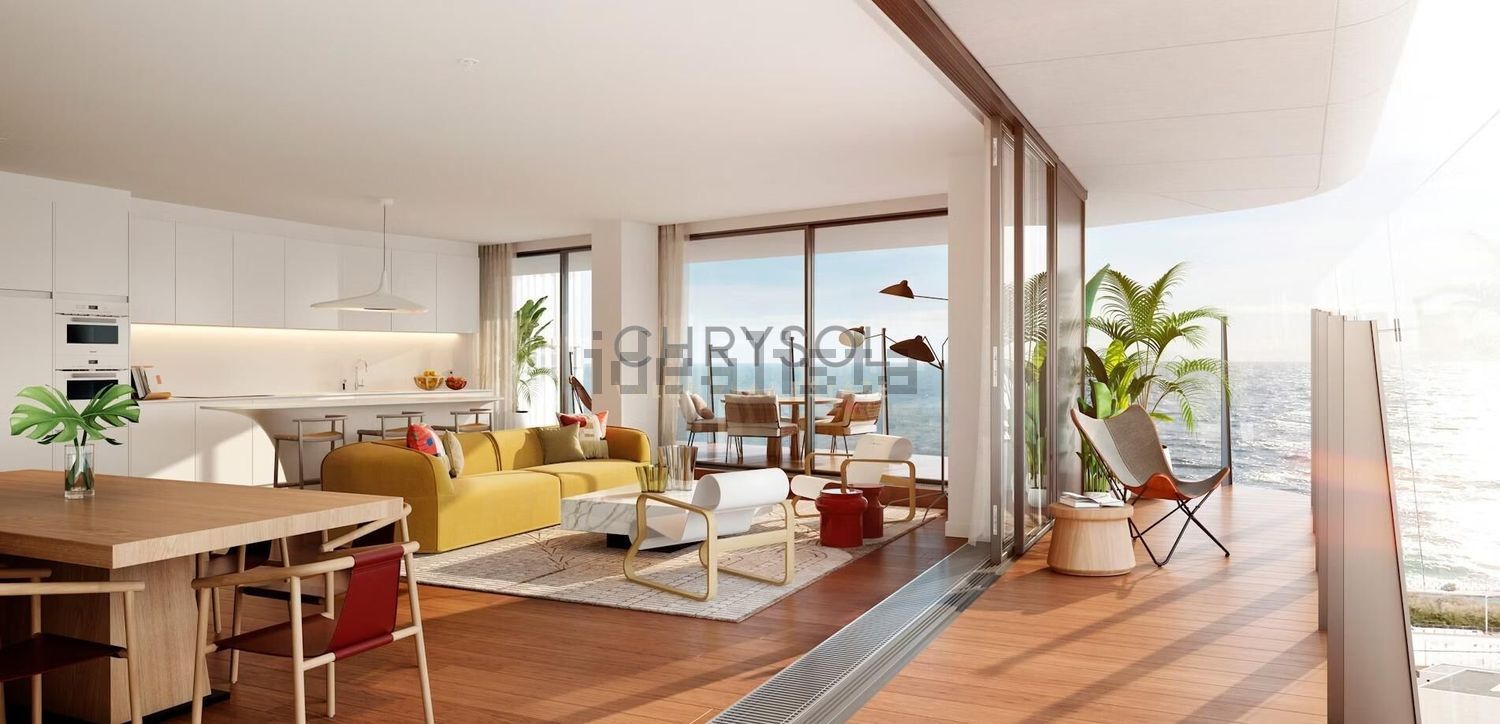 Flat for sale frontline beach in Barcelona — Living room