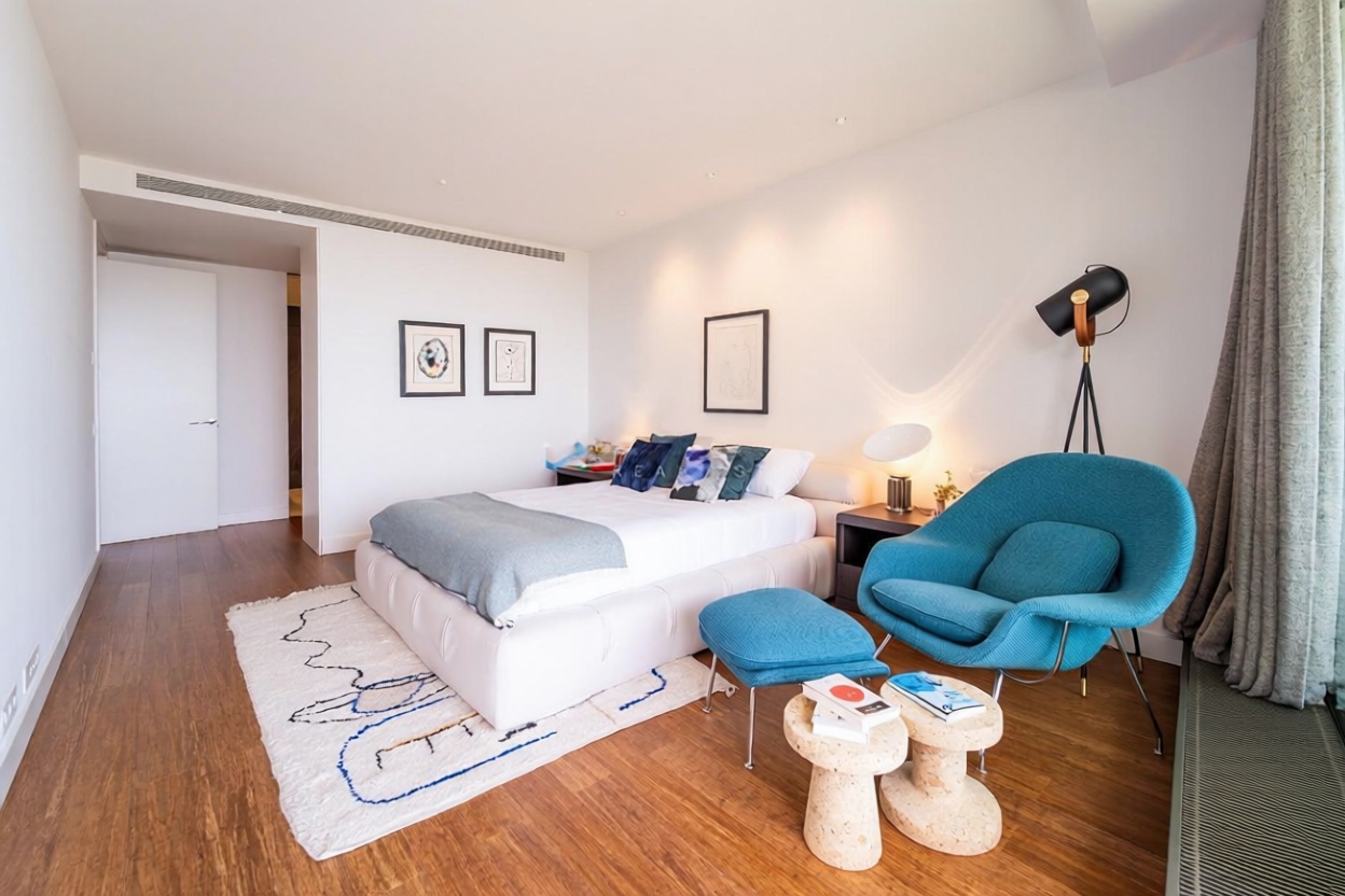 Wohnung zum Verkauf in direkter Strandlage in Barcelona — Bad