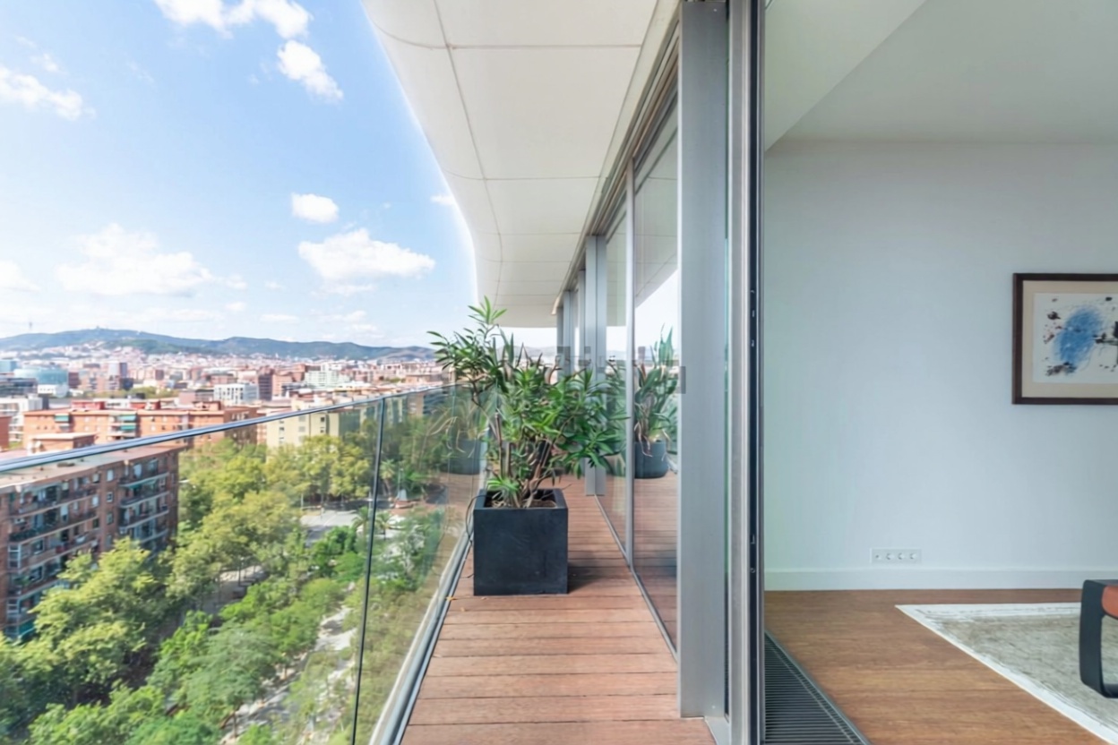 Wohnung zum Verkauf in direkter Strandlage in Barcelona