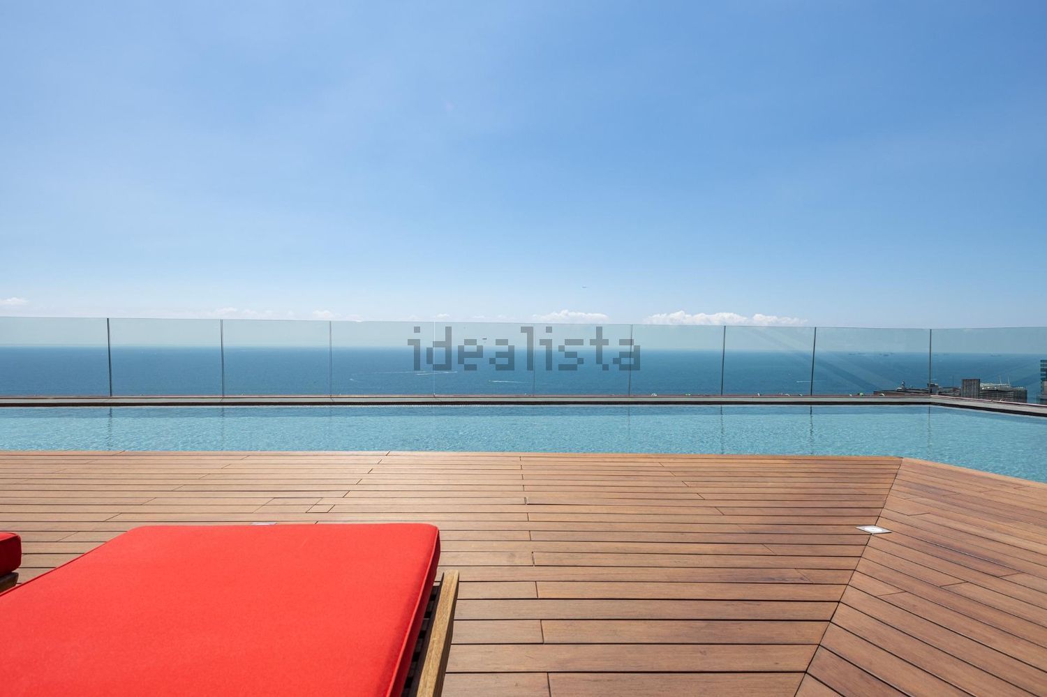 Wohnung zum Verkauf in direkter Strandlage in Barcelona