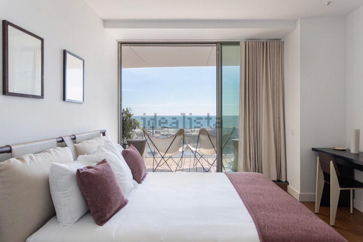 Wohnung zum Verkauf in direkter Strandlage in Barcelona — Bad