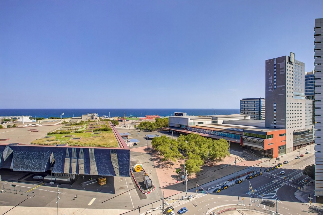 Wohnung in erste Strandlinie in Barcelona — Meerblick
