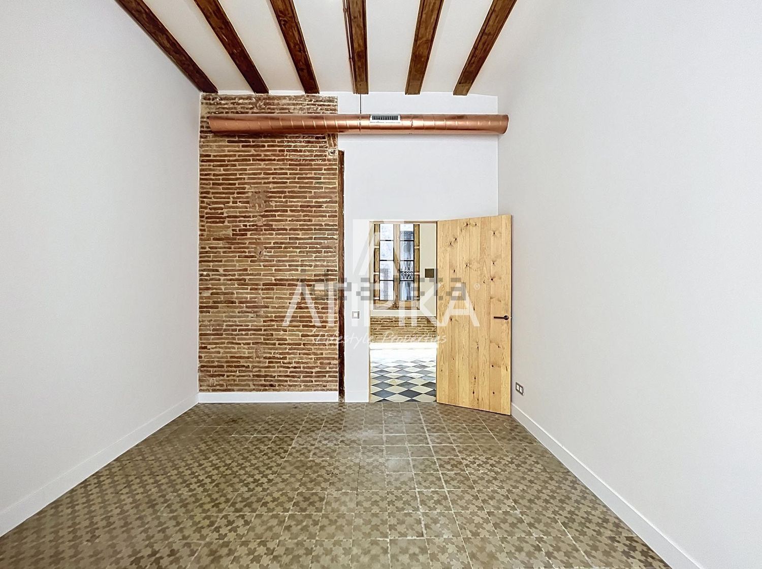 Wohnung zum Verkauf in direkter Strandlage in Barcelona