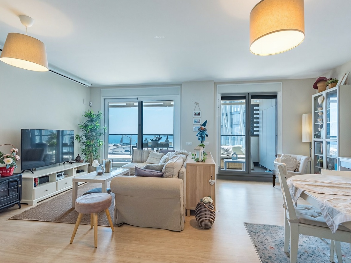 Wohnung in erste Strandlinie in Barcelona — Wohnzimmer