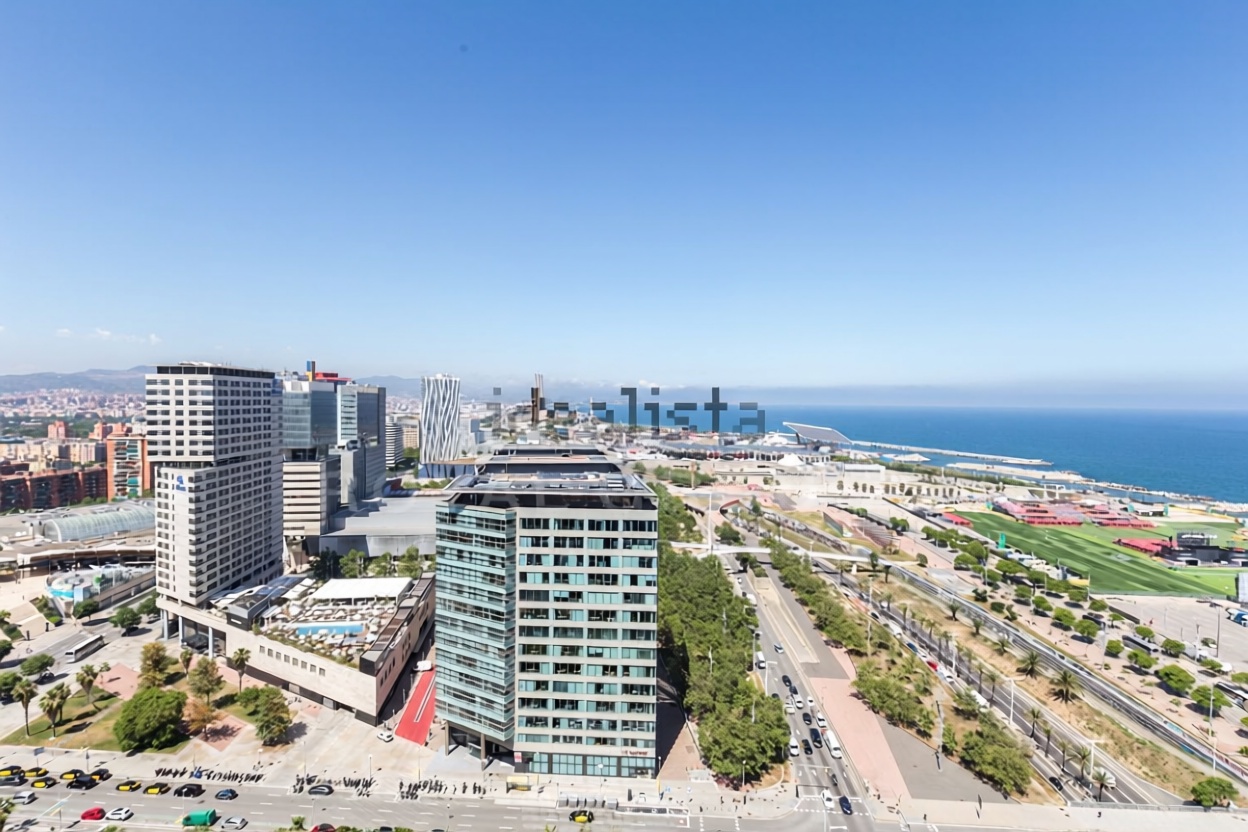 Flat for sale frontline beach in Barcelona — Sea view