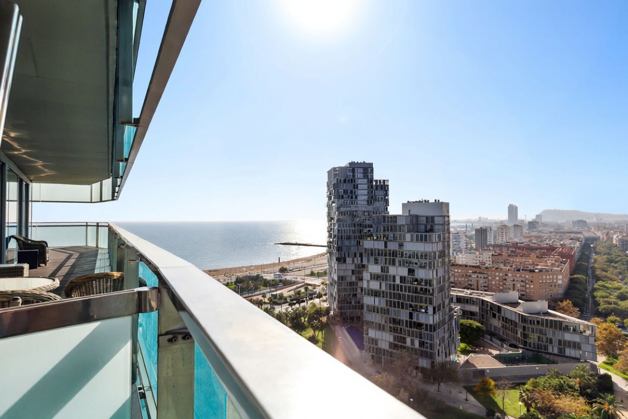 Wohnung zum Verkauf in direkter Strandlage in Barcelona