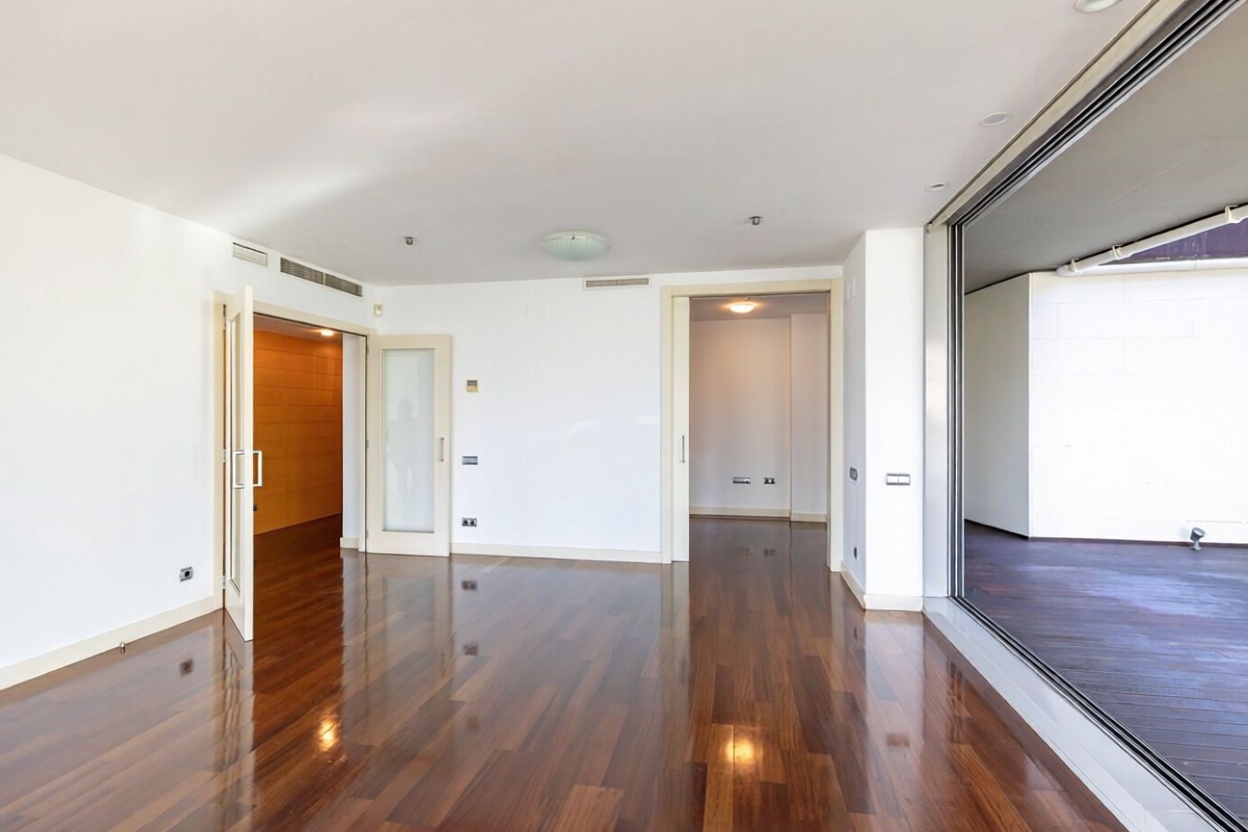 Wohnung zum Verkauf in direkter Strandlage in Barcelona