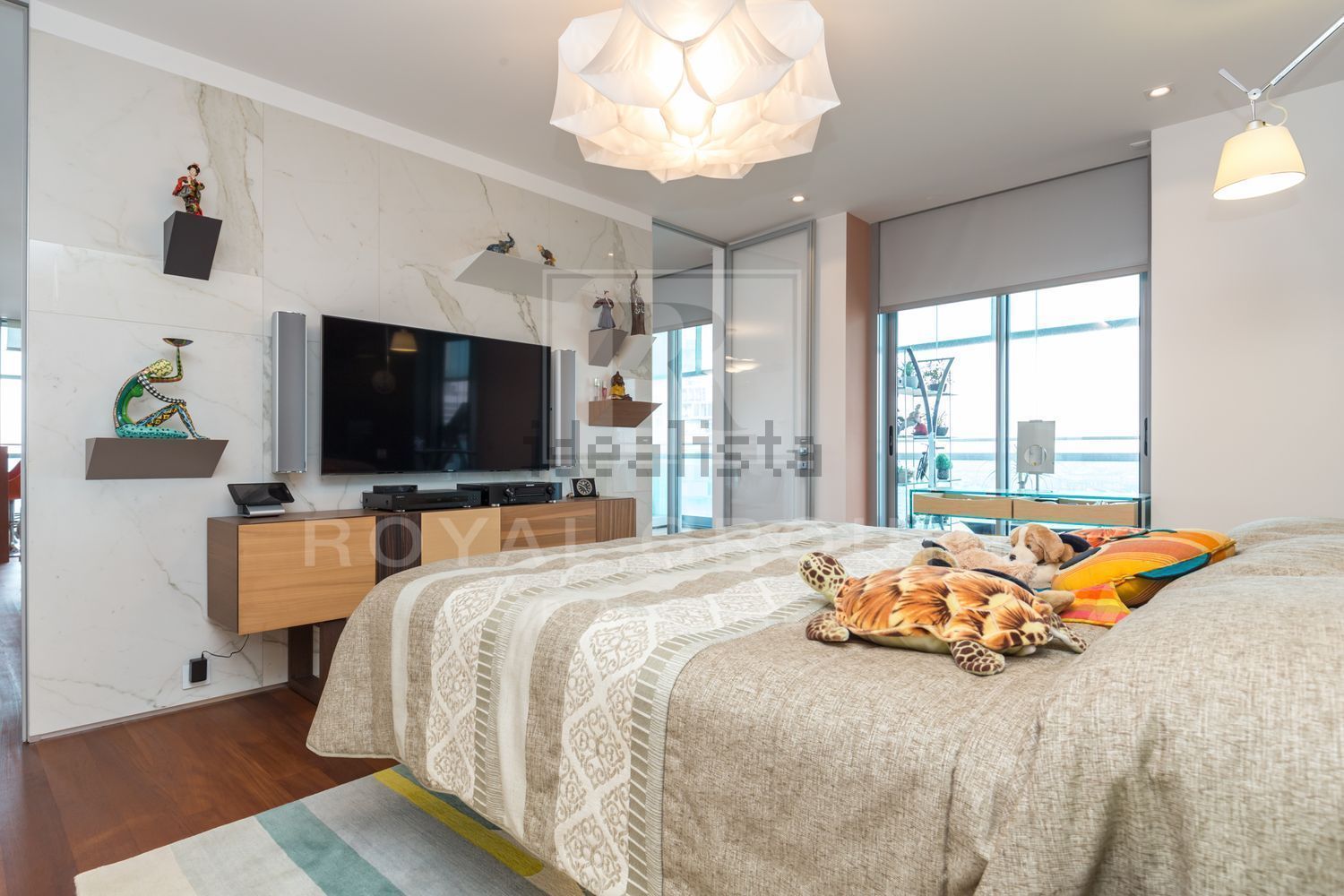 Wohnung zum Verkauf in direkter Strandlage in Barcelona — Schlafzimmer