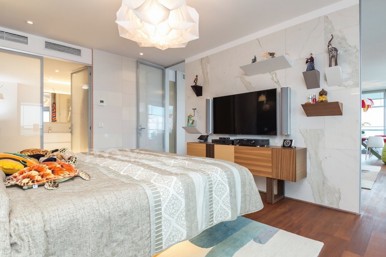 Wohnung zum Verkauf in direkter Strandlage in Barcelona — Schlafzimmer