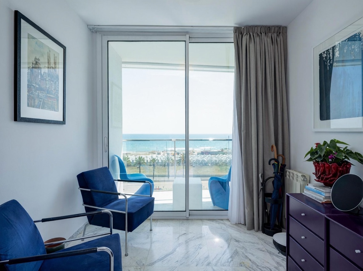 Wohnung zum Verkauf in direkter Strandlage in Barcelona