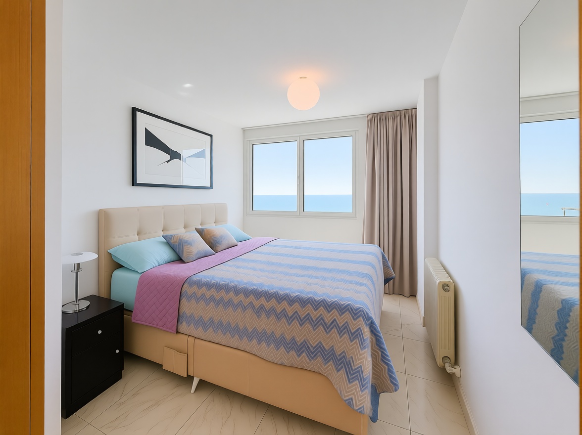 Flat for sale frontline beach in Barcelona — Bedroom