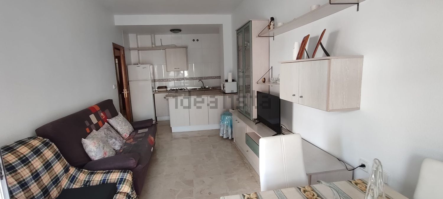 Beachfront flat in Adra — Living room