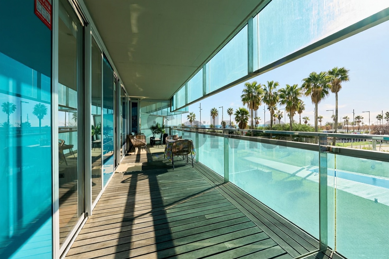 Wohnung in erste Strandlinie in Barcelona — Meerterrasse