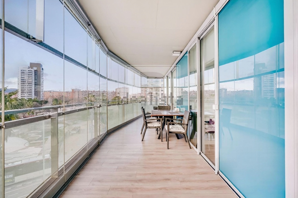 Wohnung in erste Strandlinie in Barcelona — Meerblick
