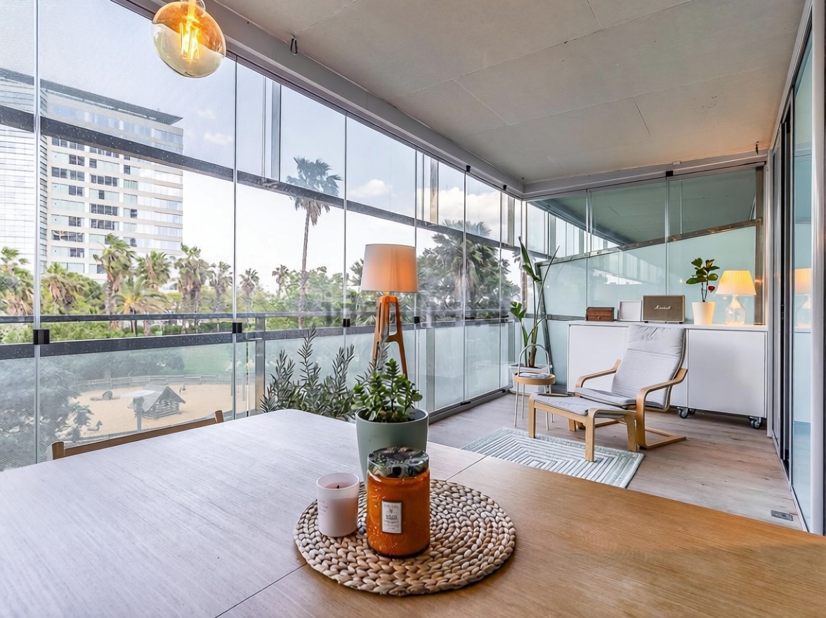 Wohnung in erste Strandlinie in Barcelona — Meerterrasse