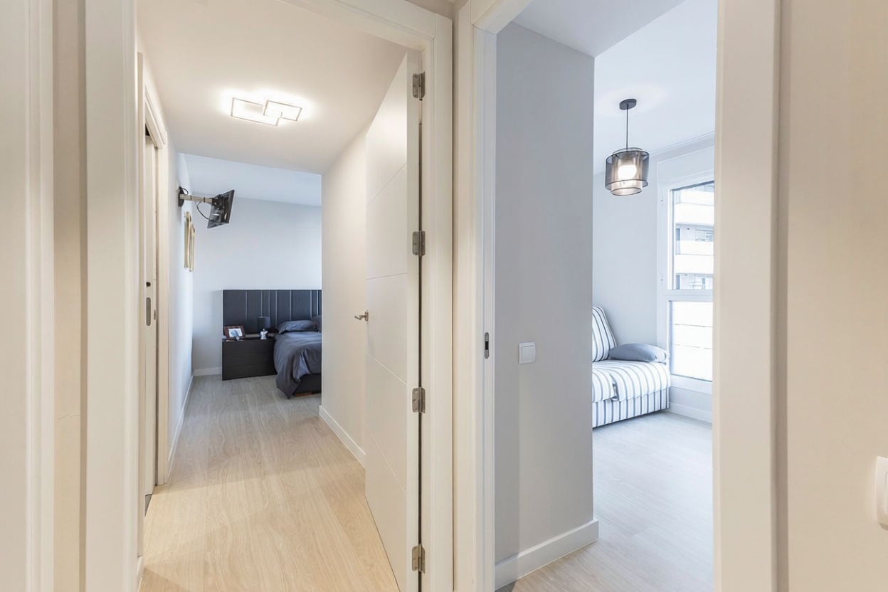 Piso en venta en primera línea de playa en Barcelona — Dormitorio
