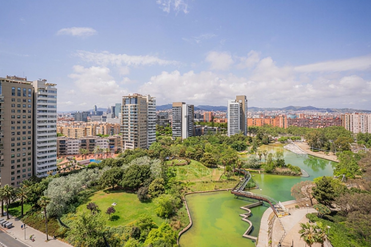 Квартира на продажу на первой линии пляжа в Barcelona — Морской вид