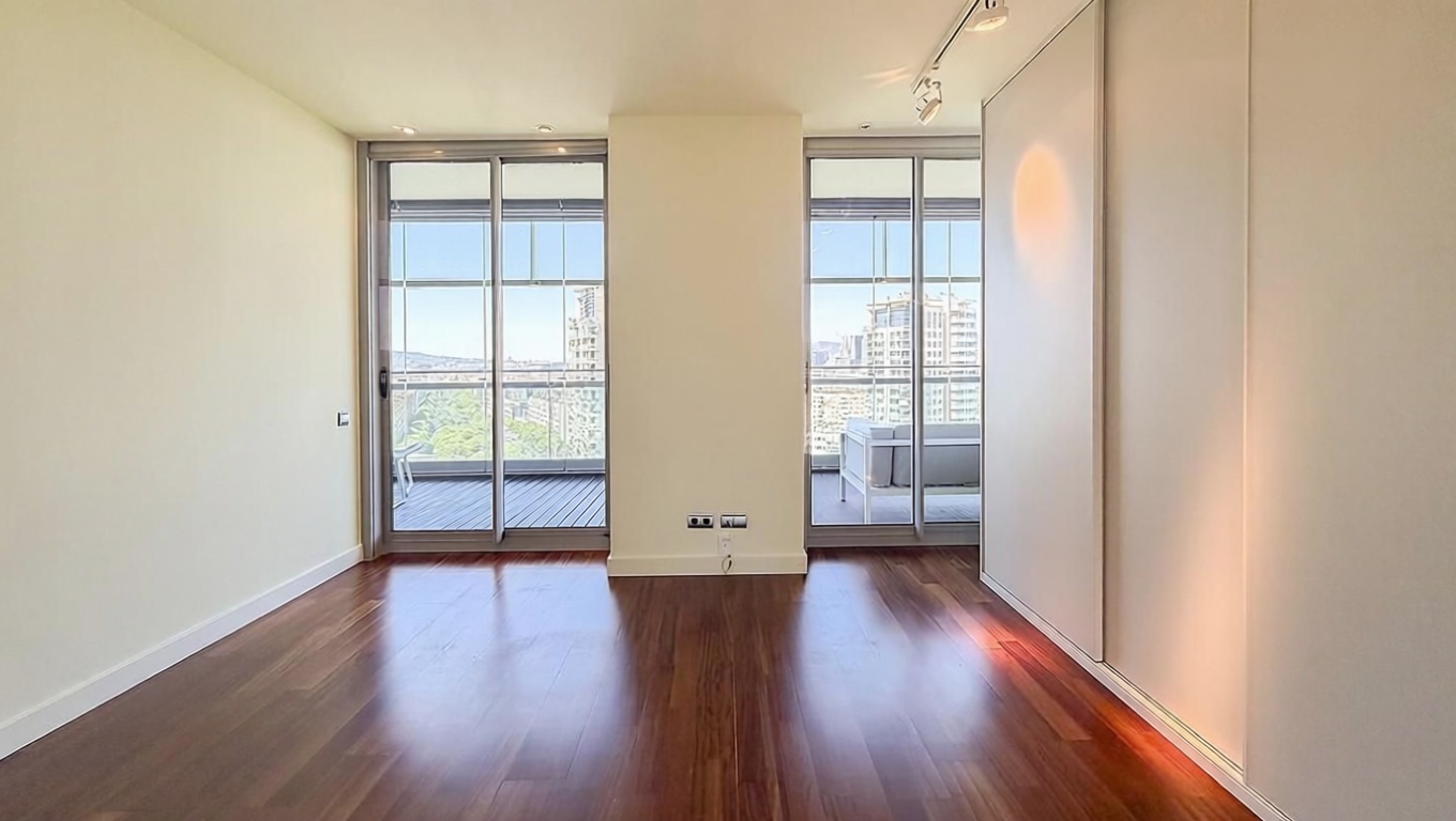 Piso en venta en primera línea de playa en Barcelona — Dormitorio