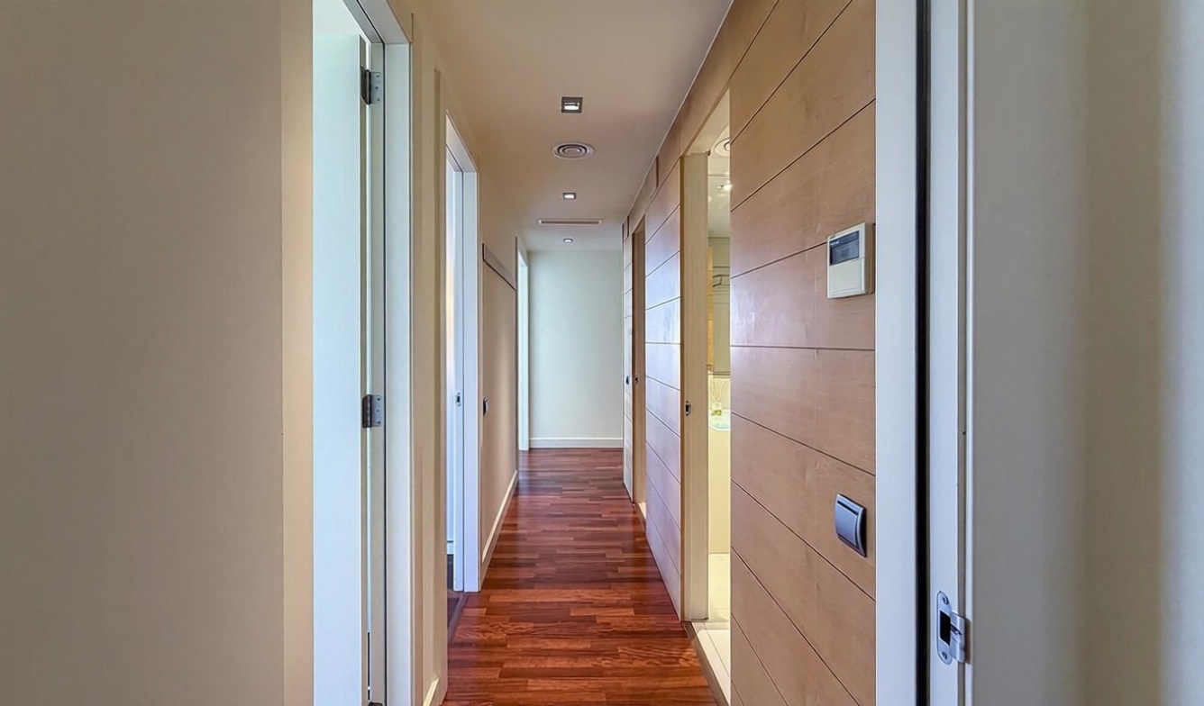 Piso en venta en primera línea de playa en Barcelona — Baño