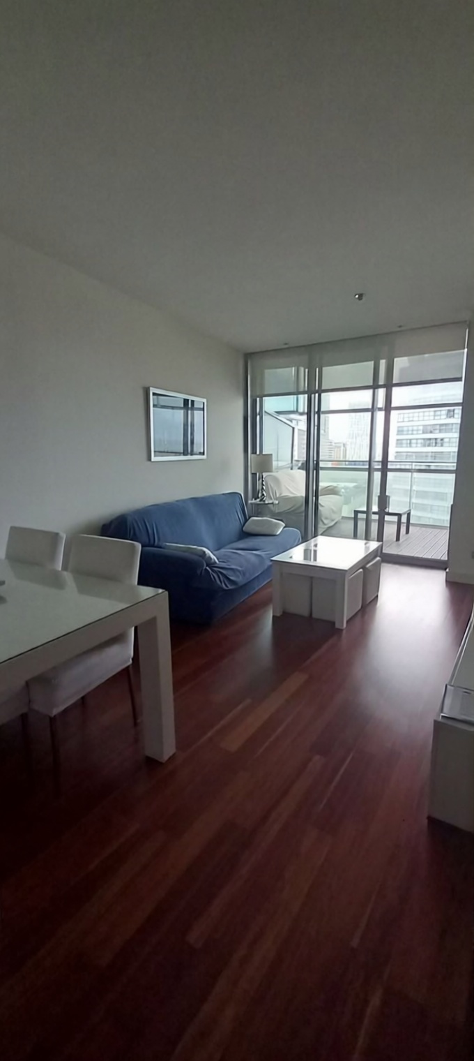 Piso en venta en primera línea de playa en Barcelona — Cocina