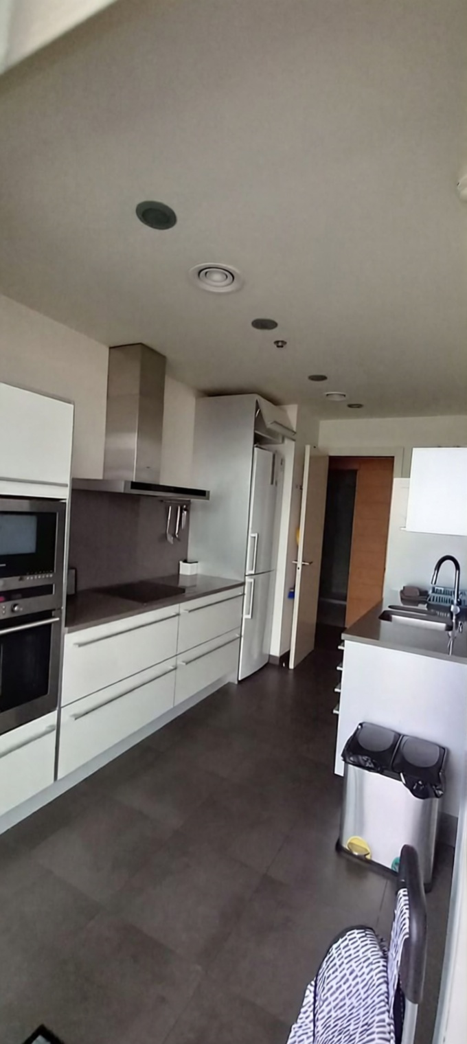 Piso en venta en primera línea de playa en Barcelona — Baño