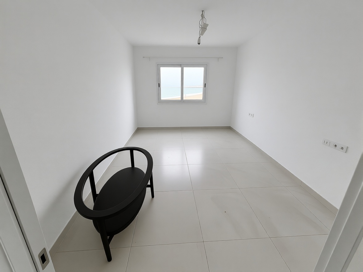 Flat for sale frontline beach in Barcelona — Bedroom