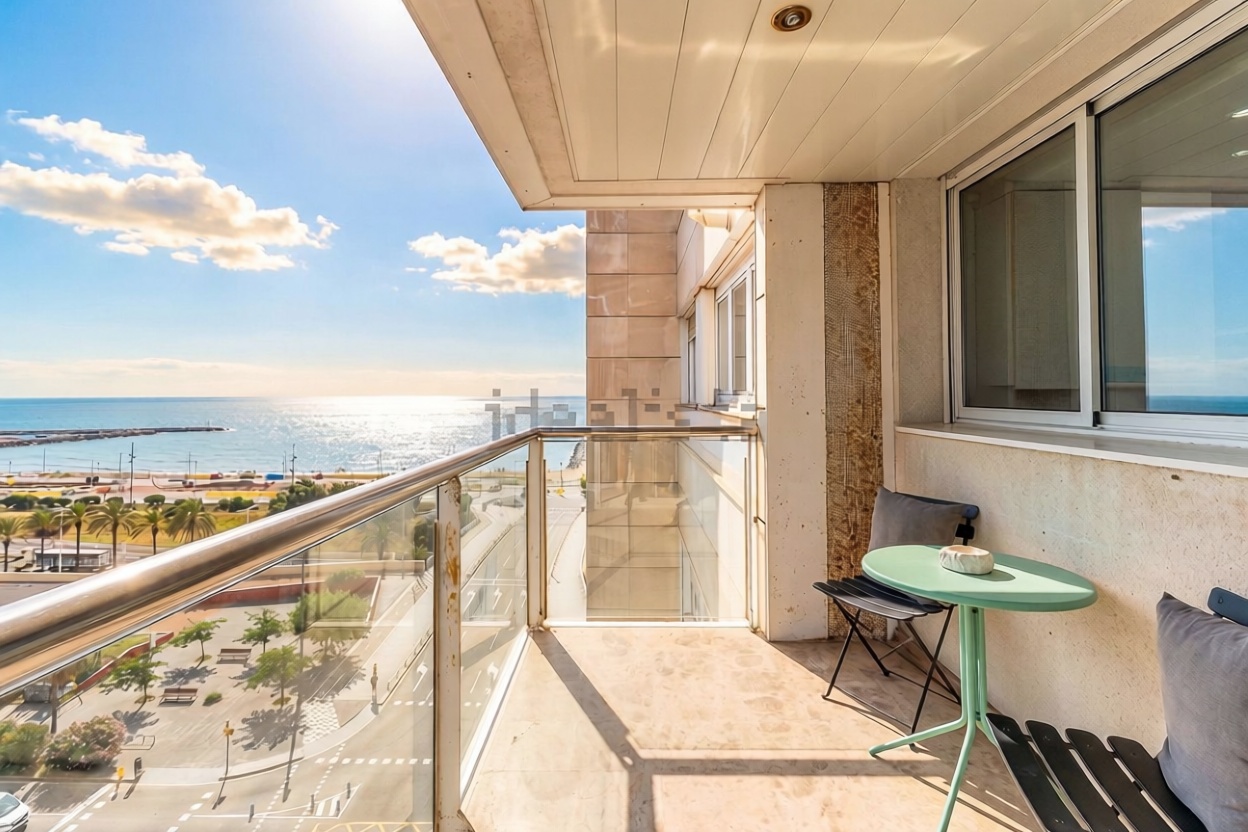 Квартира на продажу на первой линии пляжа в Barcelona