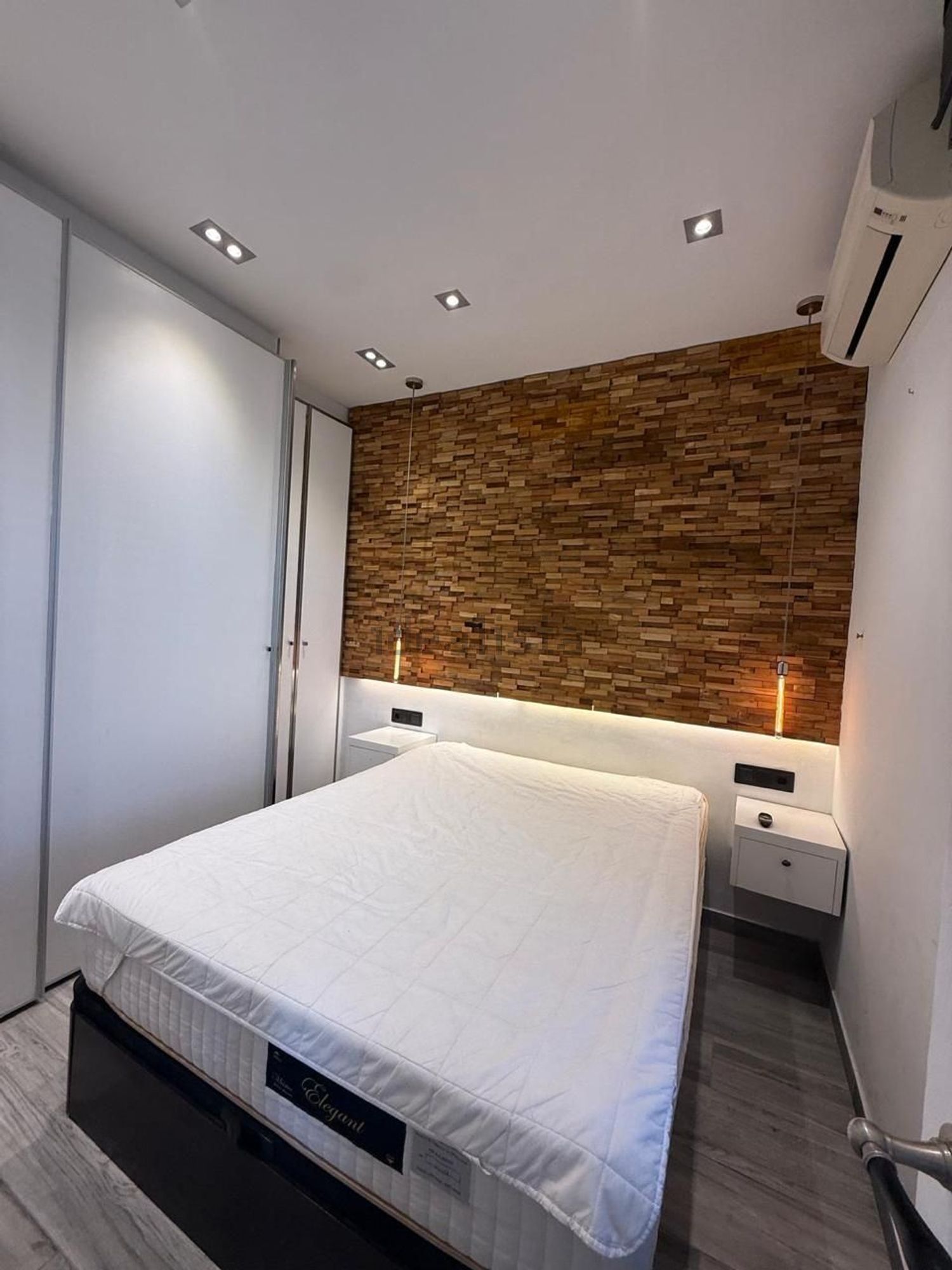 Wohnung zum Verkauf in direkter Strandlage in Ciutadella — Schlafzimmer