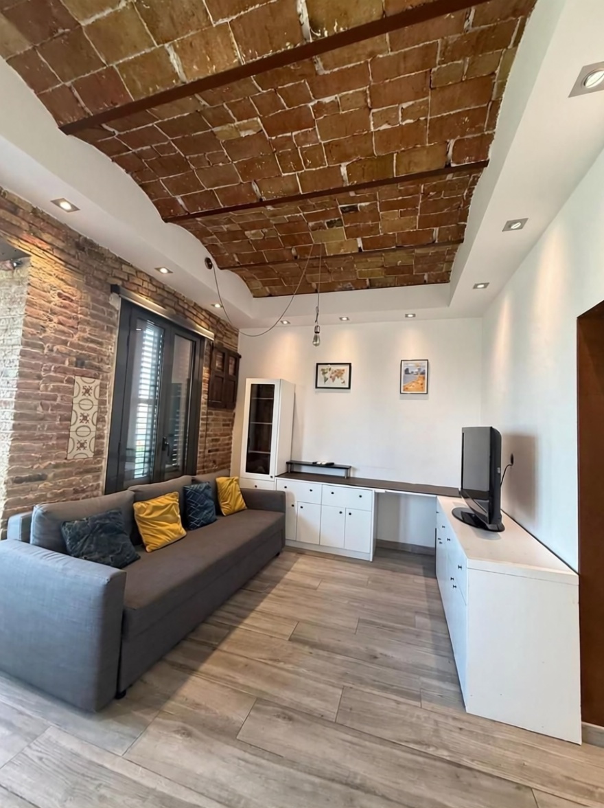 Wohnung zum Verkauf in direkter Strandlage in Ciutadella — Wohnzimmer