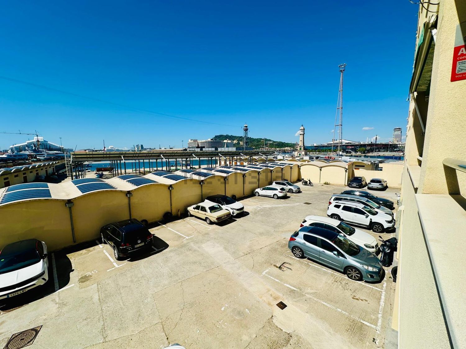 Piso en venta en primera línea de playa en Barcelona — Vista mar