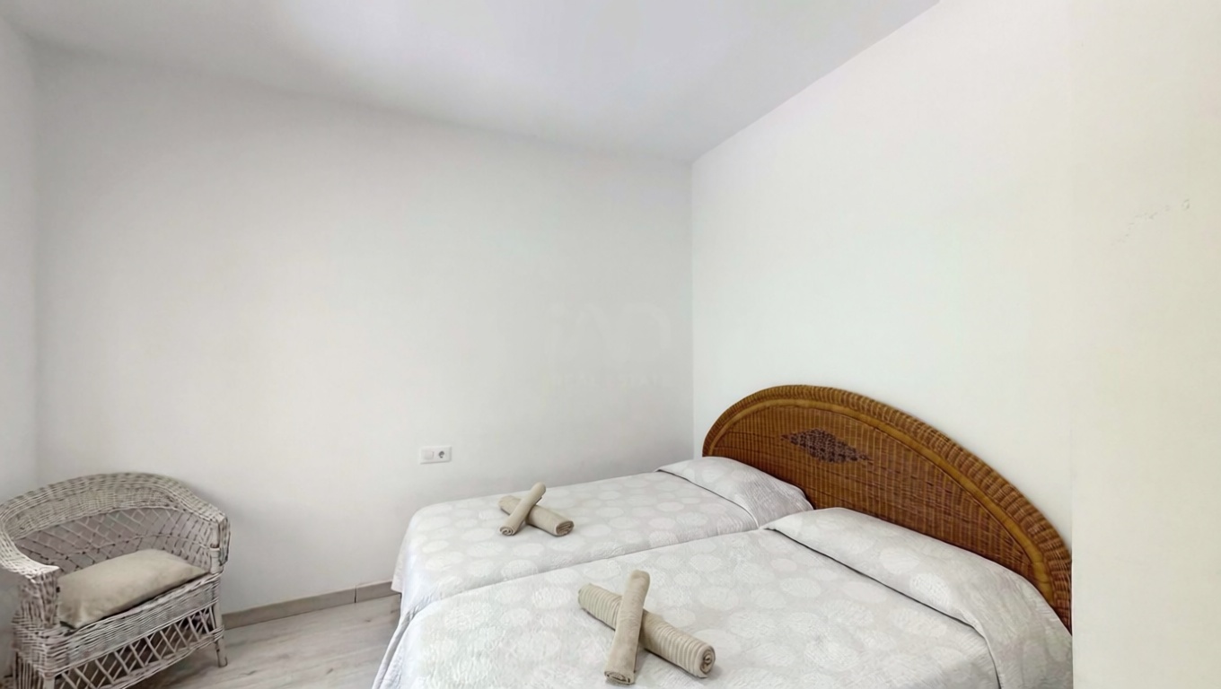 Квартира на продажу на первой линии пляжа в Salou — Спальня