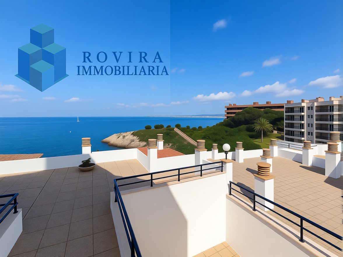 Dachgeschosswohnung zum Verkauf in erster Meereslinie in Salou — Meerterrasse